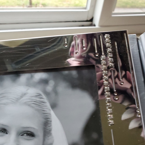 THINGS REMEMBERED DIAMOND SILVER 8×10 PICTURE FRAME - Picture 6 of 11